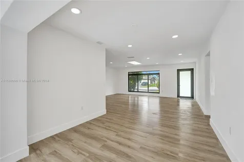 12270 NW 29th Place Sunrise FL 33323