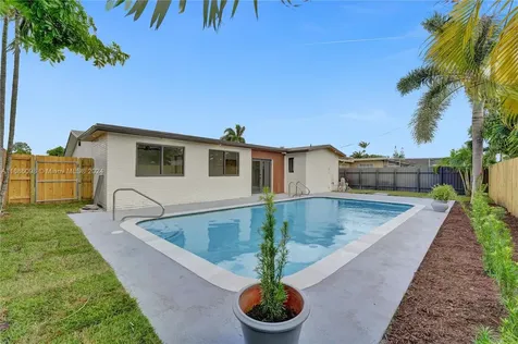 12270 NW 29th Place Sunrise FL 33323