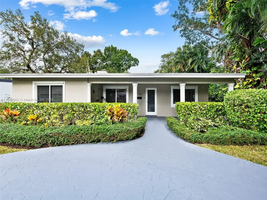 1733 SW 13th Court Fort Lauderdale FL 33312