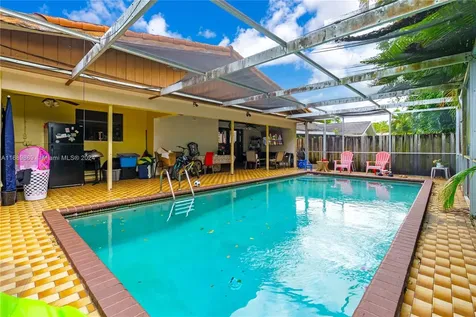 4430 SW 11th Street Coral Gables FL 33134
