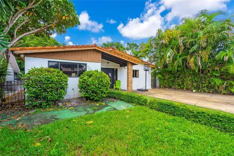4430 SW 11th Street Coral Gables FL 33134