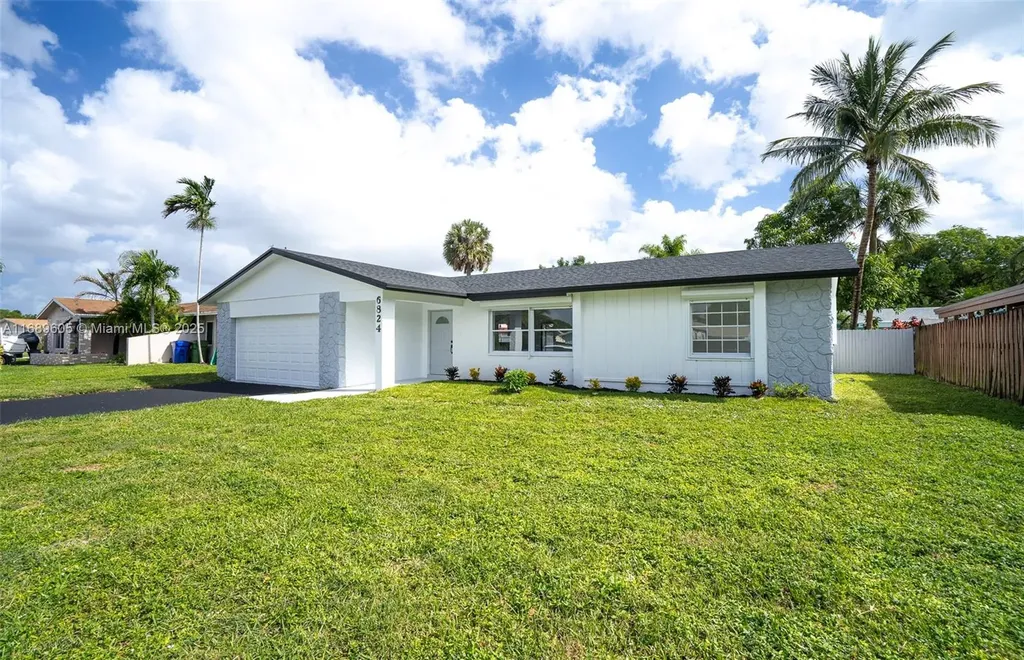 6824 NW 24th Way Fort Lauderdale FL 33309
