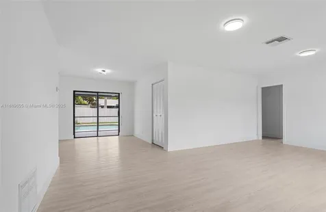 6824 NW 24th Way Fort Lauderdale FL 33309