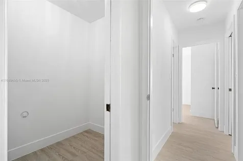 6824 NW 24th Way Fort Lauderdale FL 33309