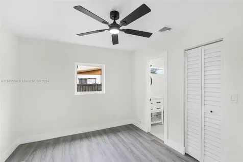 2340 NW 174th Terrace Miami Gardens FL 33056