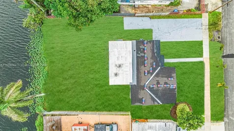 2340 NW 174th Terrace Miami Gardens FL 33056