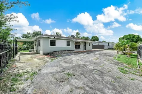 4480 NW 201st Street Miami Gardens FL 33055
