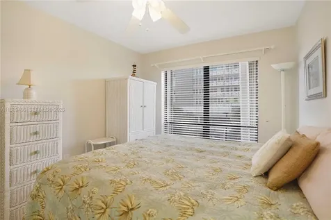 3215 N Ocean Drive Hollywood FL 33019