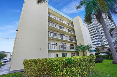 3215 N Ocean Drive Hollywood FL 33019