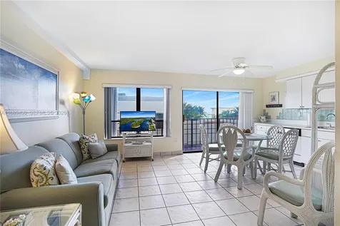 3215 N Ocean Drive Hollywood FL 33019