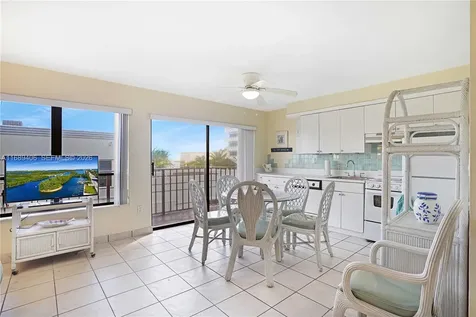 3215 N Ocean Drive Hollywood FL 33019