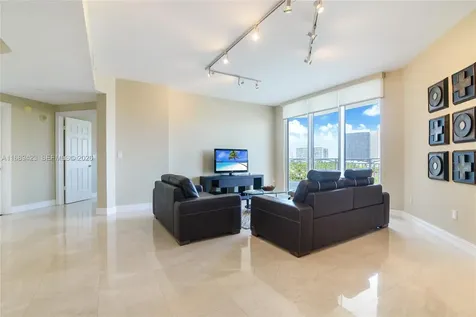 9751 E Bay Harbor Drive Bay Harbor Islands FL 33154