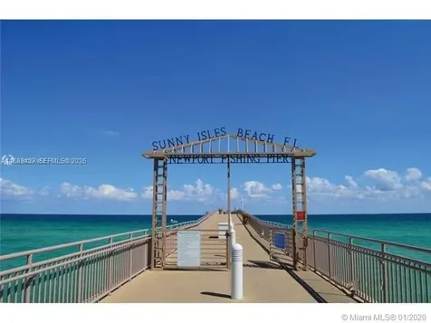 17021 N Bay Road Sunny Isles Beach FL 33160