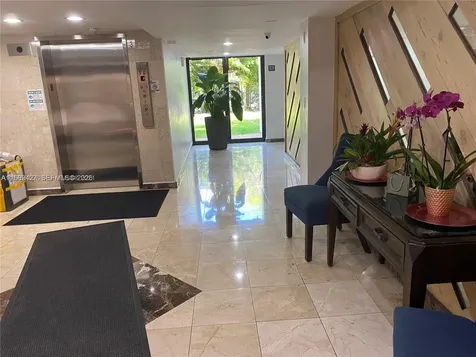 17021 N Bay Road Sunny Isles Beach FL 33160