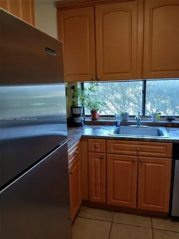 17021 N Bay Road Sunny Isles Beach FL 33160
