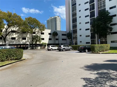 17021 N Bay Road Sunny Isles Beach FL 33160