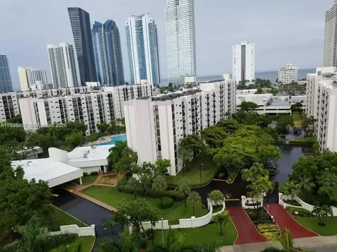 17021 N Bay Road Sunny Isles Beach FL 33160
