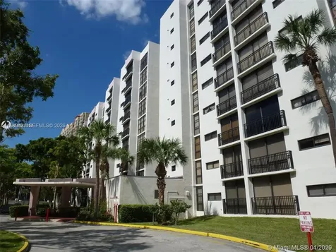 17021 N Bay Road Sunny Isles Beach FL 33160