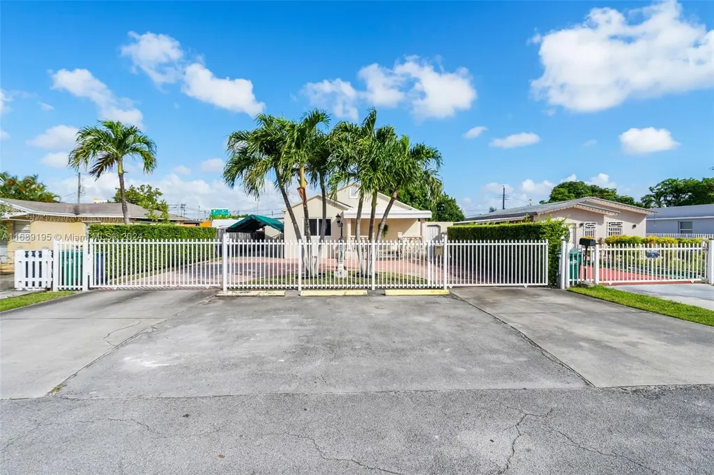 7639 NW 3rd Street Miami FL 33126