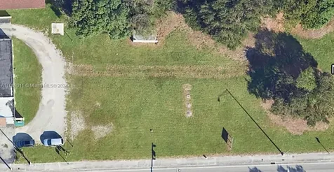 2065 NW 54th Street Miami FL 33142