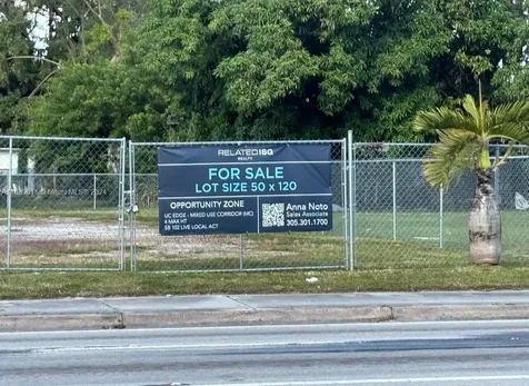 2065 NW 54th Street Miami FL 33142