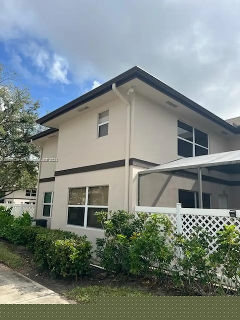 5 Amherst Court Royal Palm Beach FL 33411