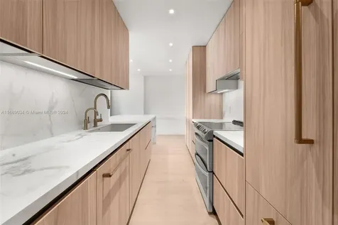 3 Island Avenue Miami Beach FL 33139