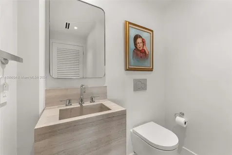 3 Island Avenue Miami Beach FL 33139
