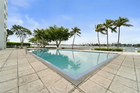 3 Island Avenue Miami Beach FL 33139