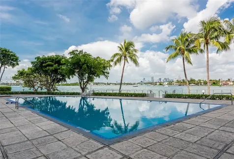 3 Island Avenue Miami Beach FL 33139