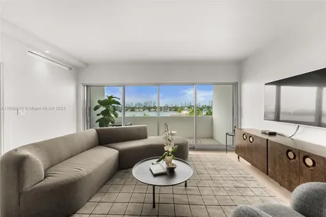 3 Island Avenue Miami Beach FL 33139