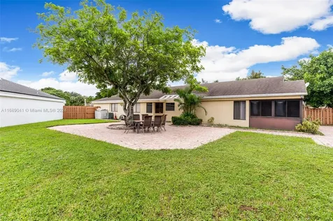 3331 NW 22nd Place Coconut Creek FL 33066
