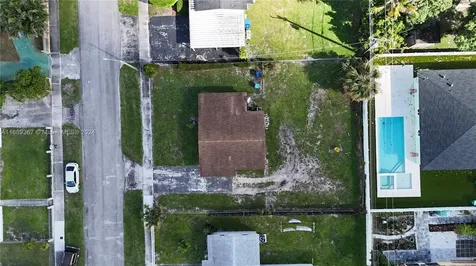 3260 NW 209th Terrace Miami Gardens FL 33056