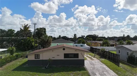 3260 NW 209th Terrace Miami Gardens FL 33056