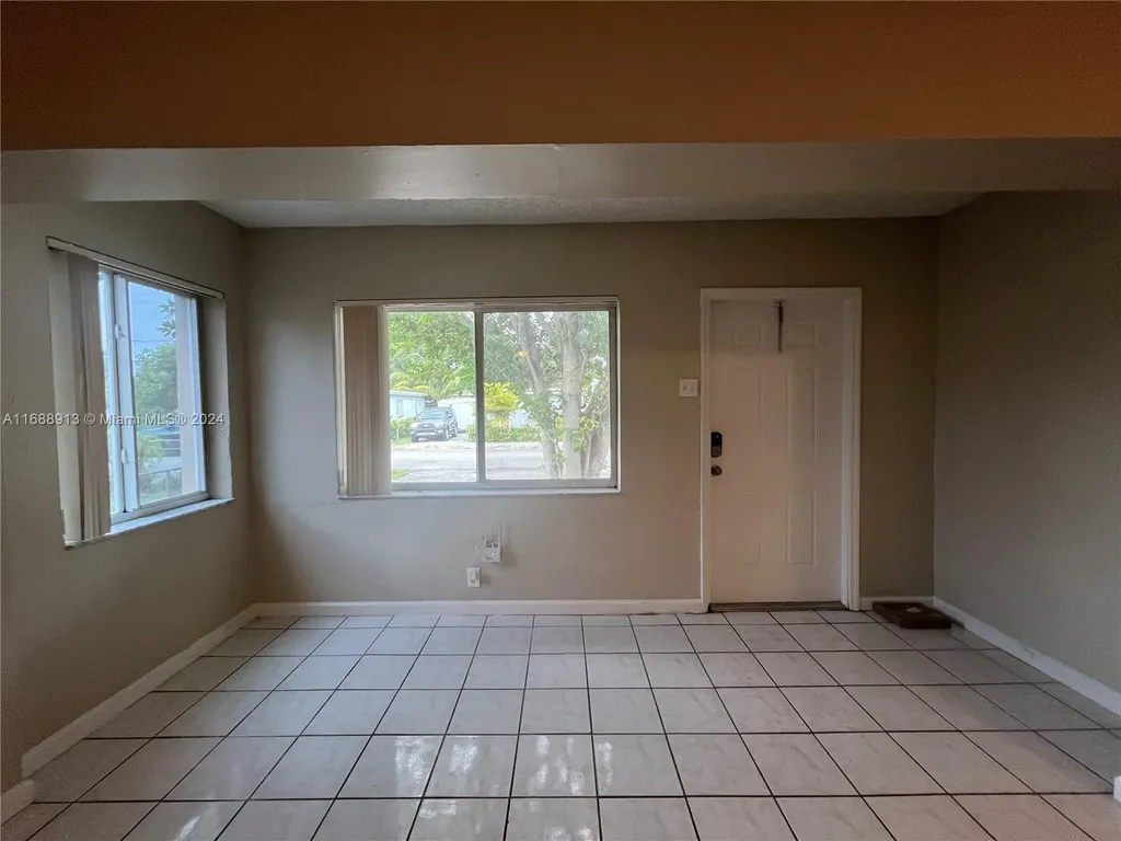 2644 Hayes Street Hollywood FL 33020