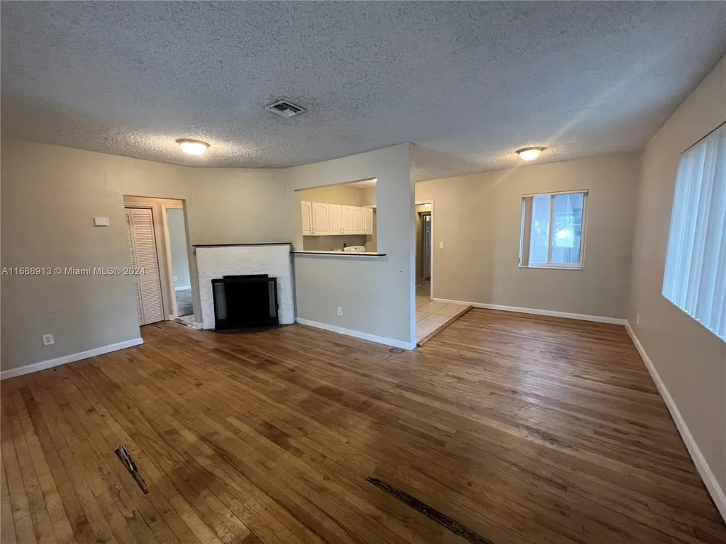 2644 Hayes Street Hollywood FL 33020