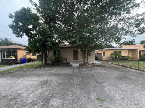 2644 Hayes Street Hollywood FL 33020