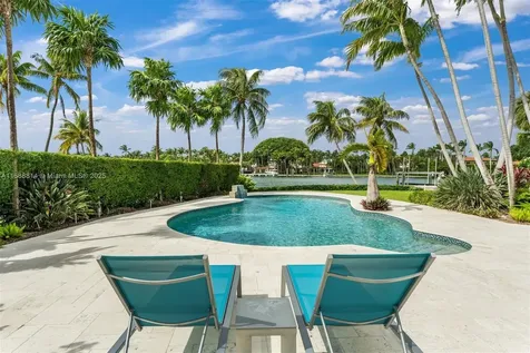 8900 Bay Drive Surfside FL 33154