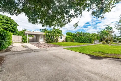 421 NE 44th Street Deerfield Beach FL 33064