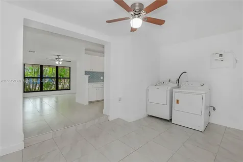 421 NE 44th Street Deerfield Beach FL 33064