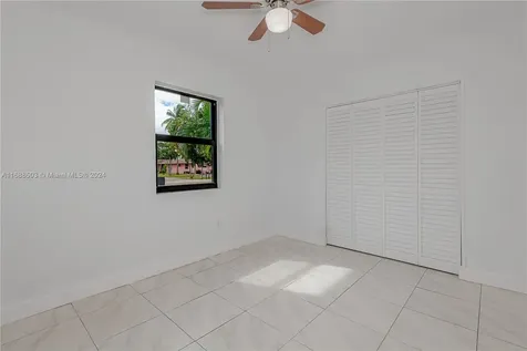 421 NE 44th Street Deerfield Beach FL 33064