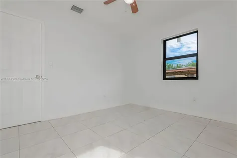 421 NE 44th Street Deerfield Beach FL 33064