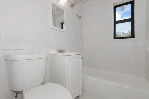 421 NE 44th Street Deerfield Beach FL 33064
