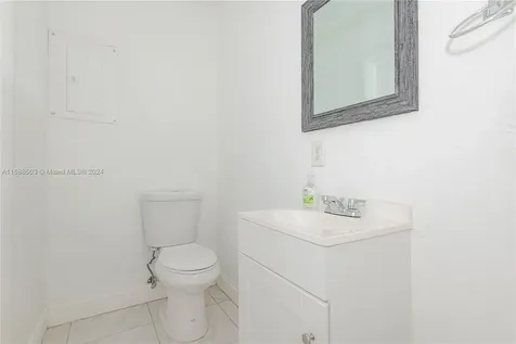 421 NE 44th Street Deerfield Beach FL 33064