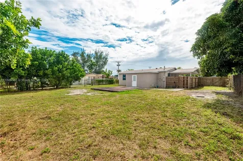 421 NE 44th Street Deerfield Beach FL 33064