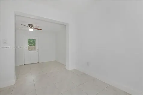 421 NE 44th Street Deerfield Beach FL 33064