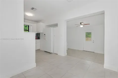 421 NE 44th Street Deerfield Beach FL 33064