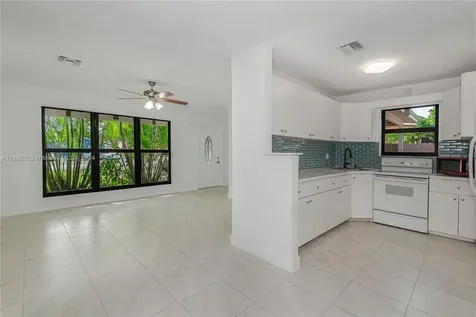 421 NE 44th Street Deerfield Beach FL 33064
