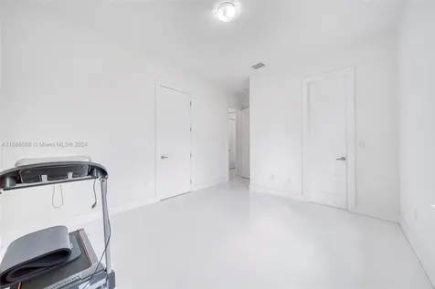7400 SW 124th Court Miami FL 33183