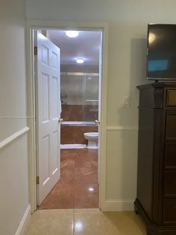 5401 Collins Avenue Miami Beach FL 33140